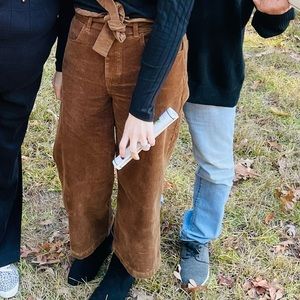 Corduroy cropped pants